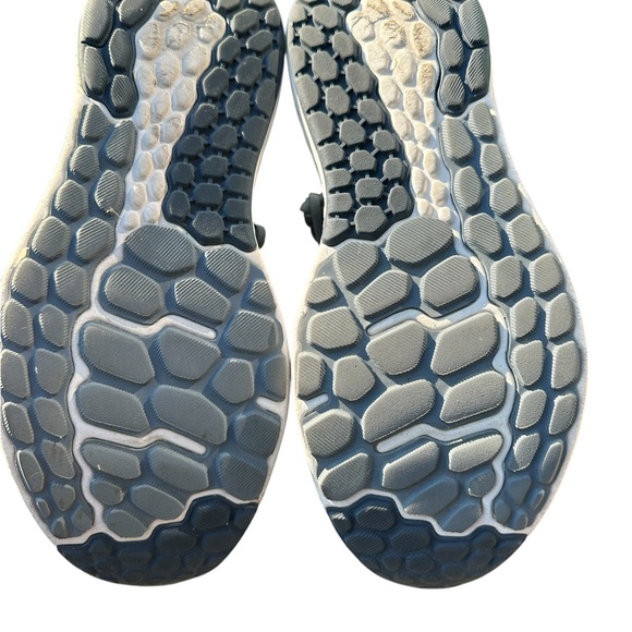 New Balance Men's X Vongo V5 Running Shoe
- 10.5- 4e Extra Wide Gently Used! - Picture 4 of 5